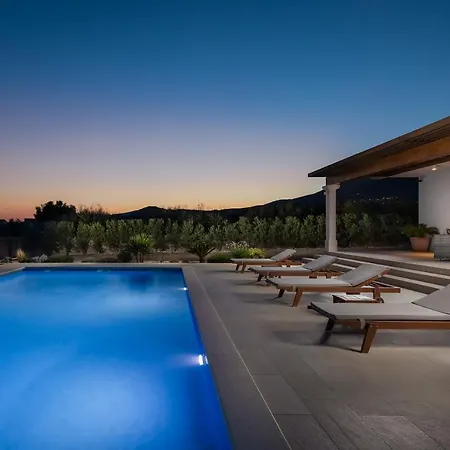 Cvita With Big Pool Between Split & Trogir * Kaštel Novi